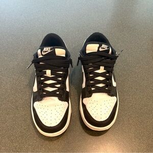 Nike Panda Dunks Low